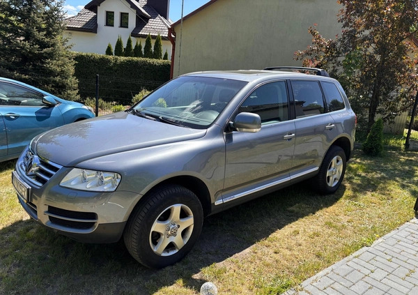 Volkswagen Touareg cena 22700 przebieg: 234000, rok produkcji 2004 z Miłosław małe 154